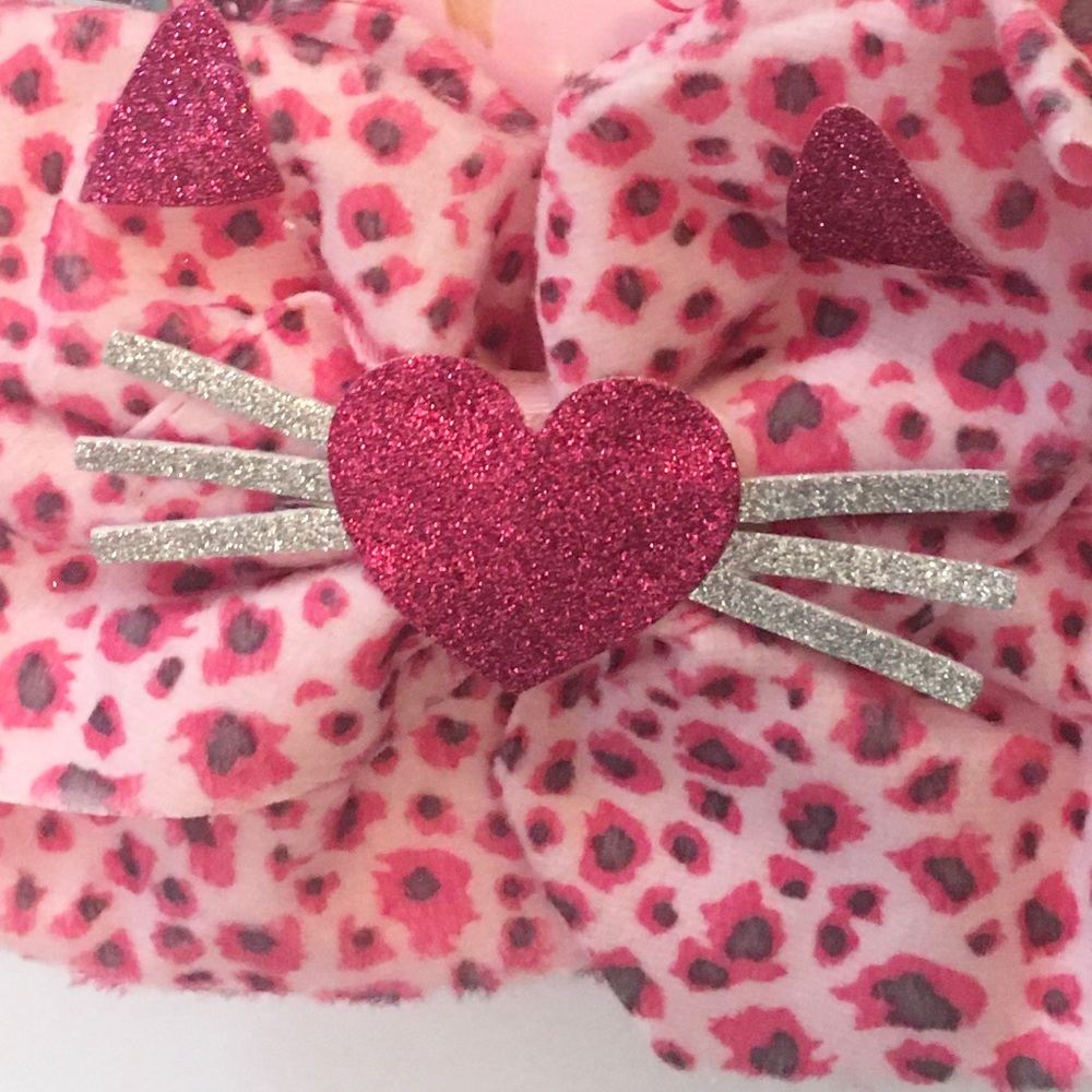 Jojo Siwa Bow Sleepover Flannel Collector’sEdition - Picture 3 of 4